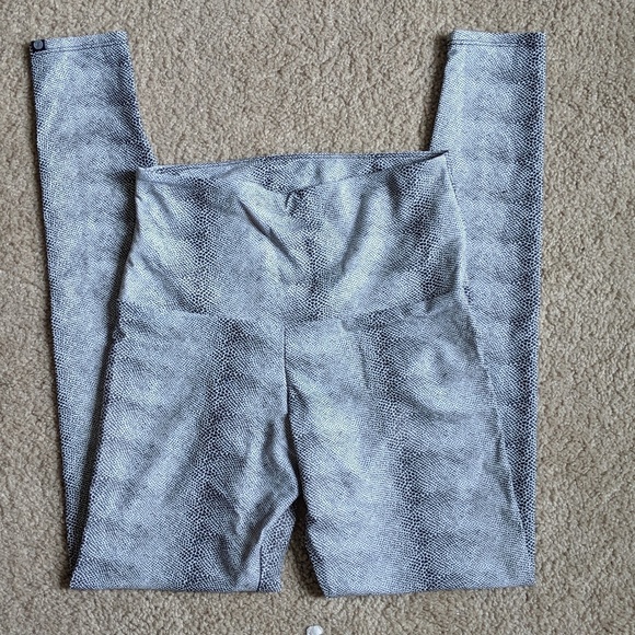Onzie Pants - Onzie Snakeskin Yoga Pants
